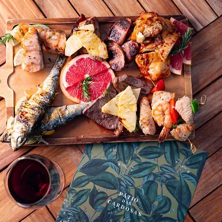 إنتركونتيننتال - بالاسيو داس كاردوساس 5* بورتو