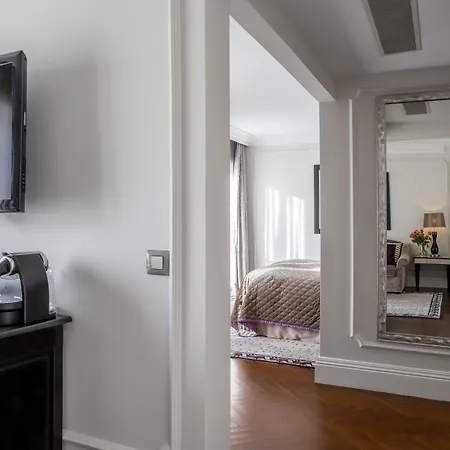 إنتركونتيننتال - بالاسيو داس كاردوساس 5*