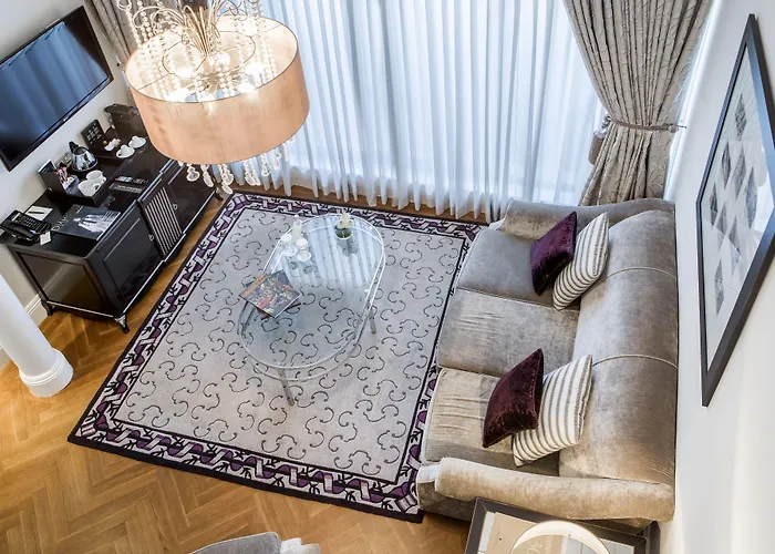 인터컨티넨탈 포르토 - 팔라시오 다스 카르도사스 호텔