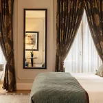 فندق إنتركونتيننتال - بالاسيو داس كاردوساس 5*