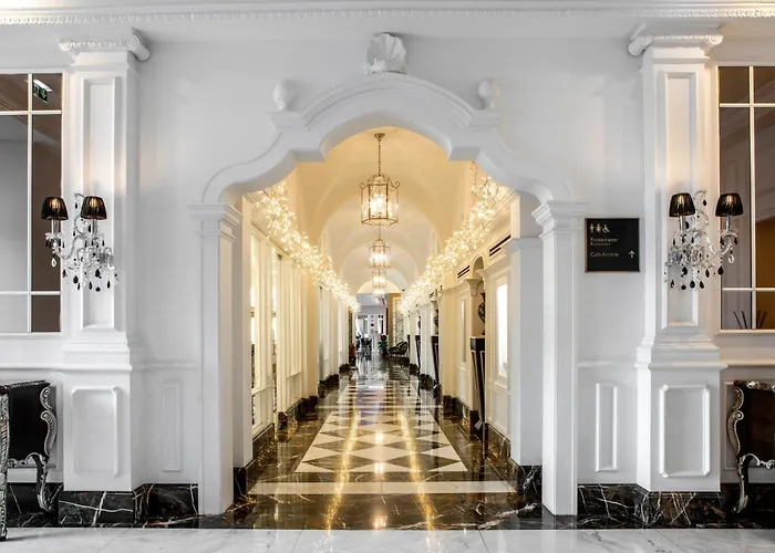 Intercontinental - Palacio Cardosas By Ihg Szálloda